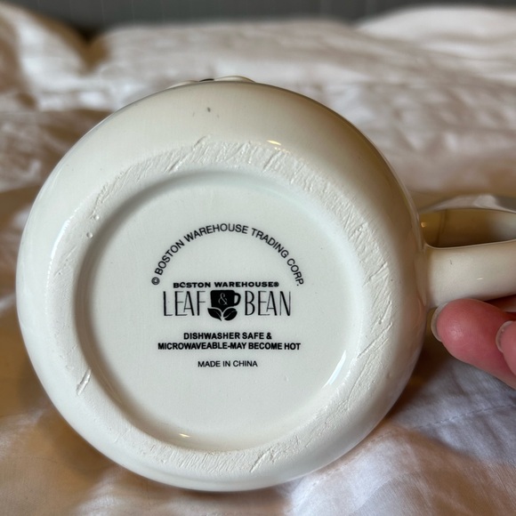 NWT Leaf & Bean Ceramic Dog Mug w/Lid - Picture 4 of 4